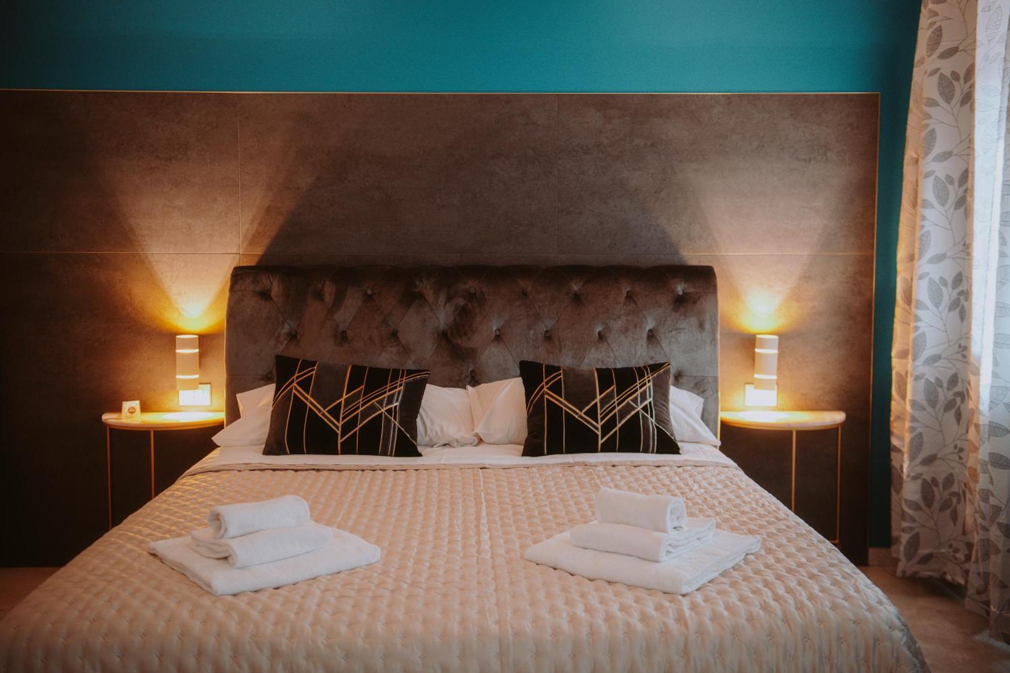 La Luce Di Sirmione Hotel Bagian luar foto